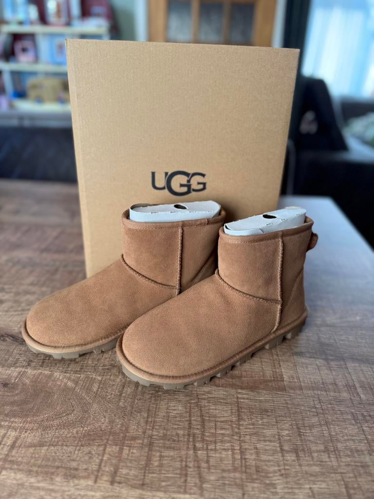 Ugg essential mini laars maat 38, Ophalen, Bruin, Overige typen, Nieuw