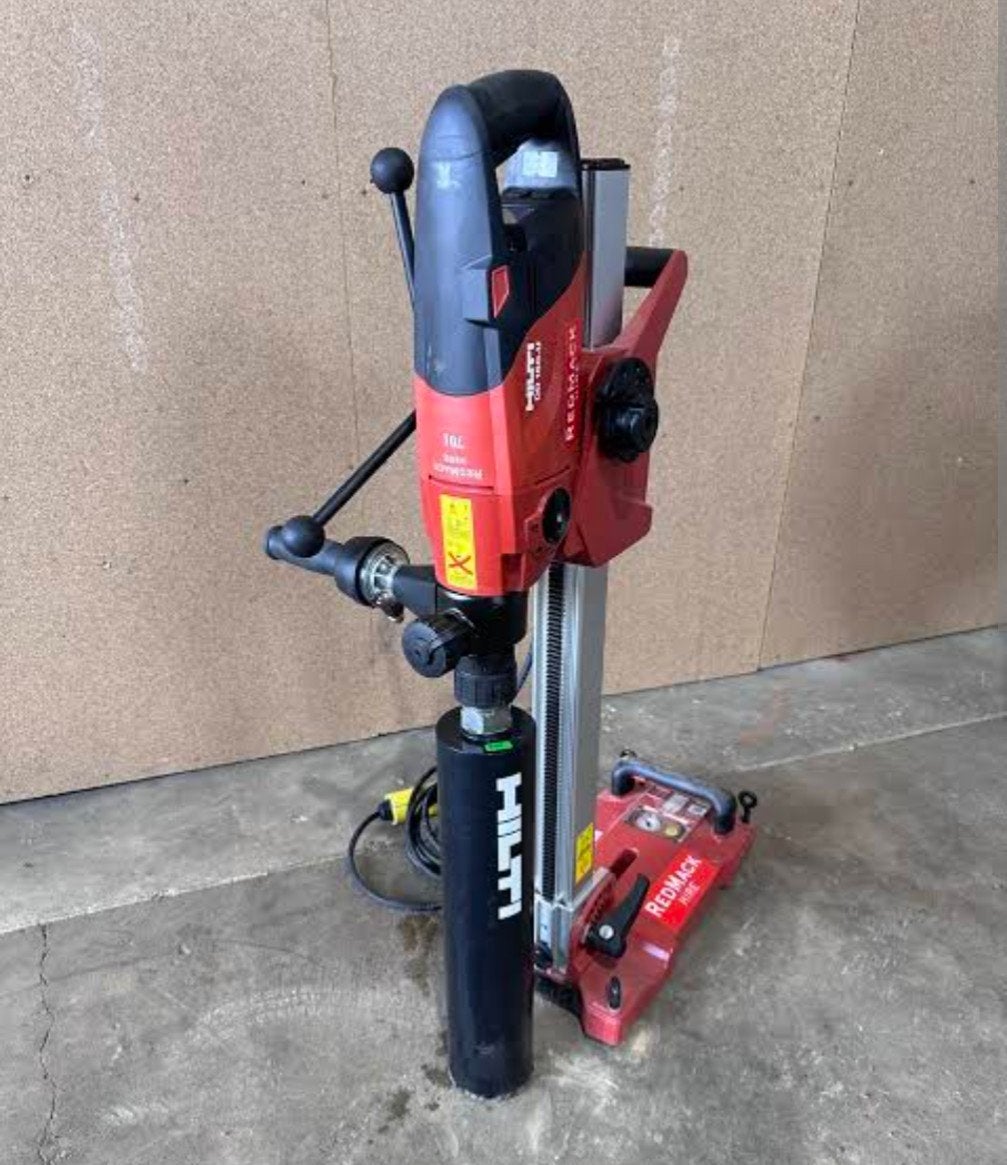 Te Huur Hilti DD-150 diamant kernboormachine met standaard, Doe-het-zelf en Verbouw, Gereedschap | Boormachines, Ophalen, Zo goed als nieuw