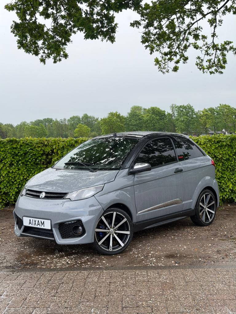 Aixam | Coupé GTI | Nardo Grey | OPENDAK | NIEUWSTAAT 45KM