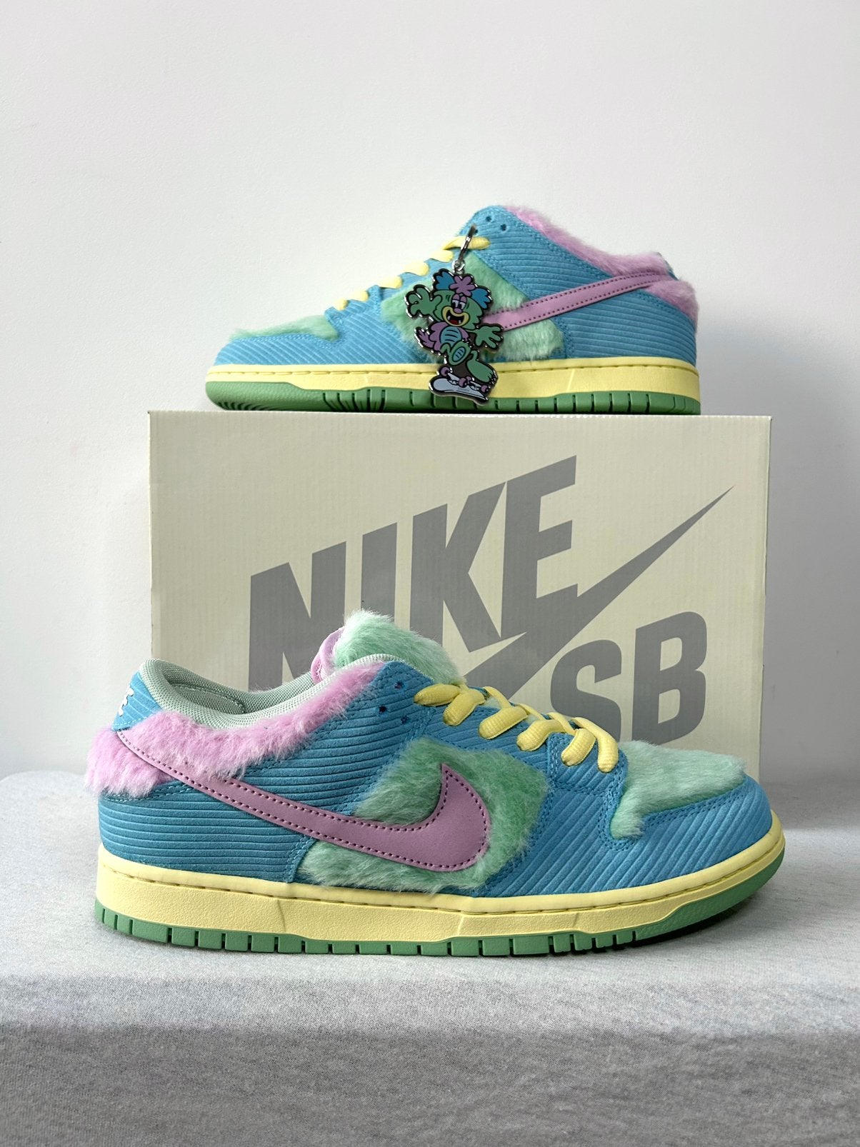 Nike SB Dunk Low Verdy Visty (EU 44,5), Overige kleuren, Nike, Nieuw, Ophalen of Verzenden