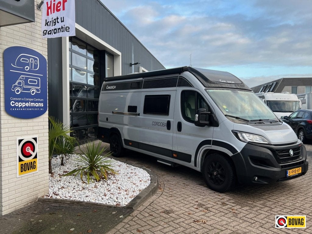 Chausson V697 VIP dakairco, busbiker,luifel enkele bedden, Ringverwarming, Fiat, Tot en met 2, 6 tot 7 meter