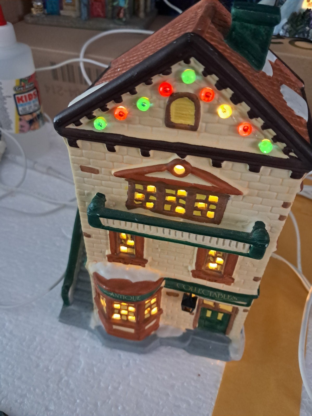 Kersthuisje ANTIQUE COLLECTABLES, Diversen, Kerst, Ophalen