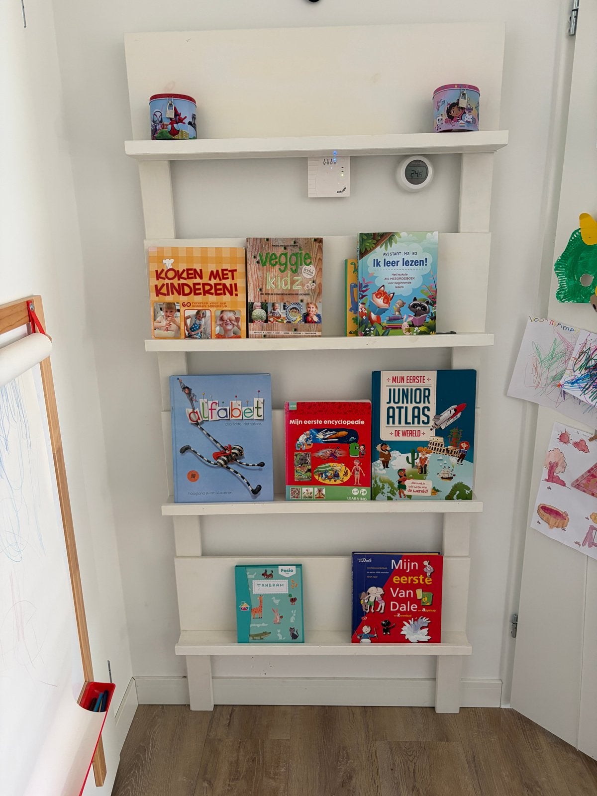 Witte fotoboeken kast / boekenkast / wandkast, Ophalen, Met plank(en), Gebruikt, 50 tot 100 cm