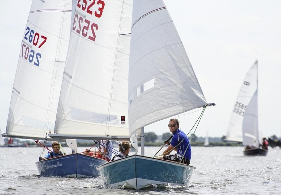 Schakel 2523, Watersport en Boten, Open zeilboten, Ophalen, Fok, Gebruikt, Hout