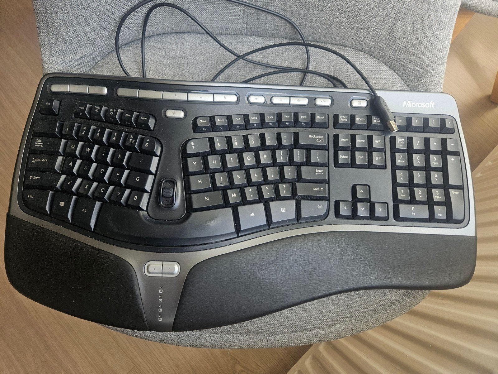 Microsoft Natural Ergonomic Keyboard 4000 v1.0, Computers en Software, Gebruikt, Ergonomisch, Ophalen of Verzenden, Qwerty