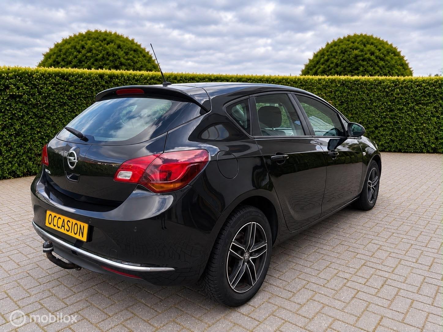 Foto 8 van Opel Astra 1.4 120pkAircoTrekhaakCruiseParkeersensorVelgen