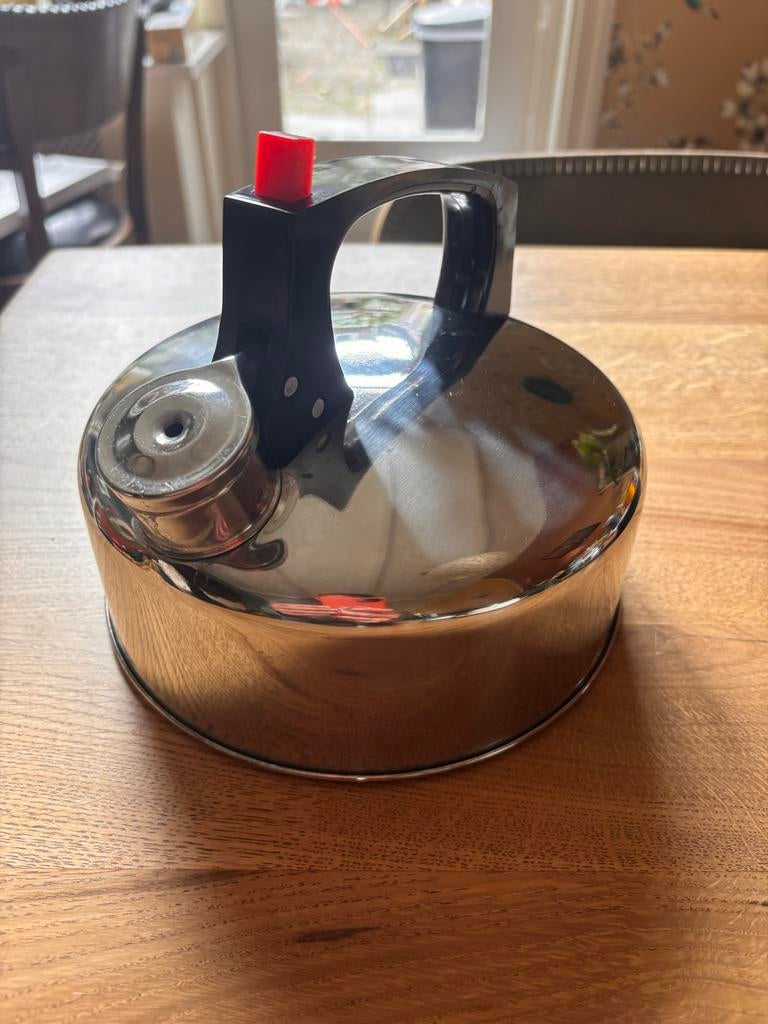 Hema RVS Waterketel - Klassiek Design, 1 tot 2 liter, Ophalen of Verzenden, Gebruikt, Rvs