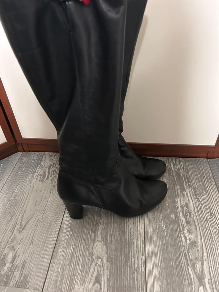 Schoenen pakket dames heren, Ophalen, Zo goed als nieuw, Zwart, Sneakers of Gympen