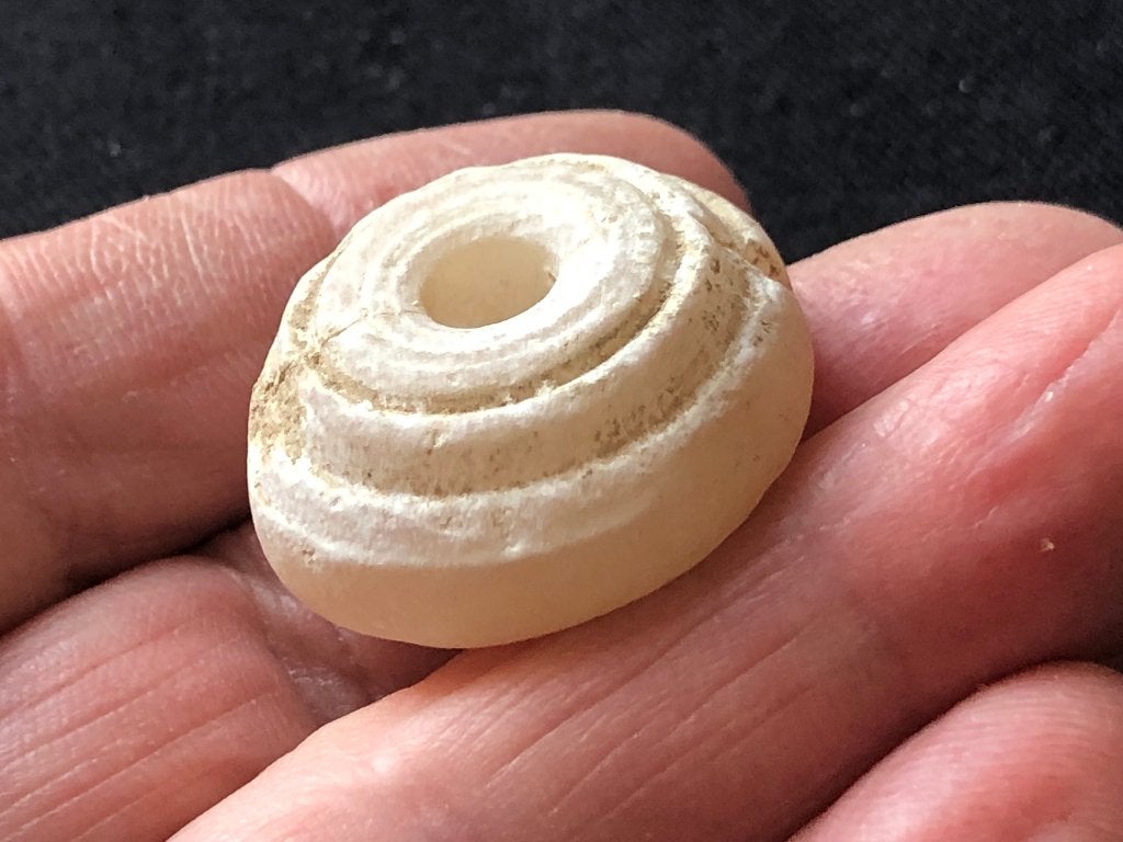 Bodemvondst Archeologische SPINSTEEN van ALBAST 4000jr oud!, Antiek en Kunst, Curiosa en Brocante, Ophalen of Verzenden