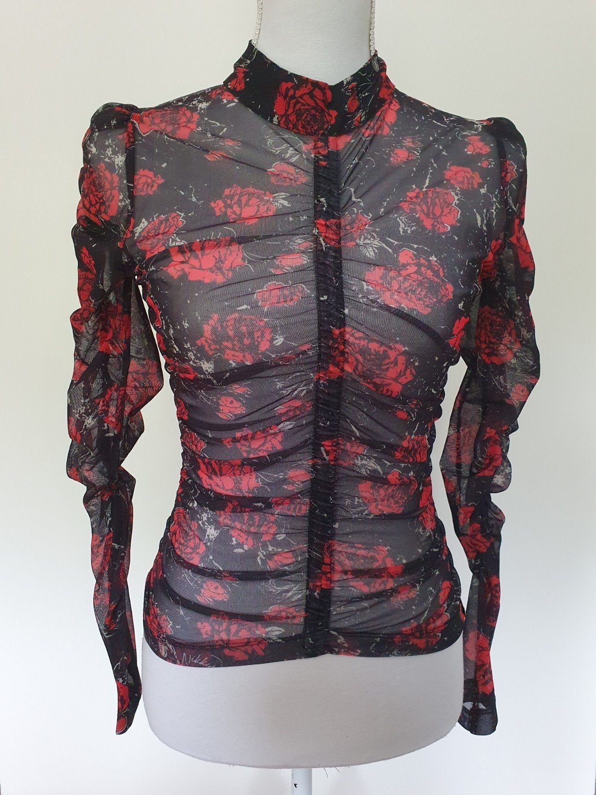 Nikkie rose mesh top black Kiss maat 34, Kleding | Dames, Tops, Zwart, Ophalen of Verzenden, Zo goed als nieuw, Nikkie