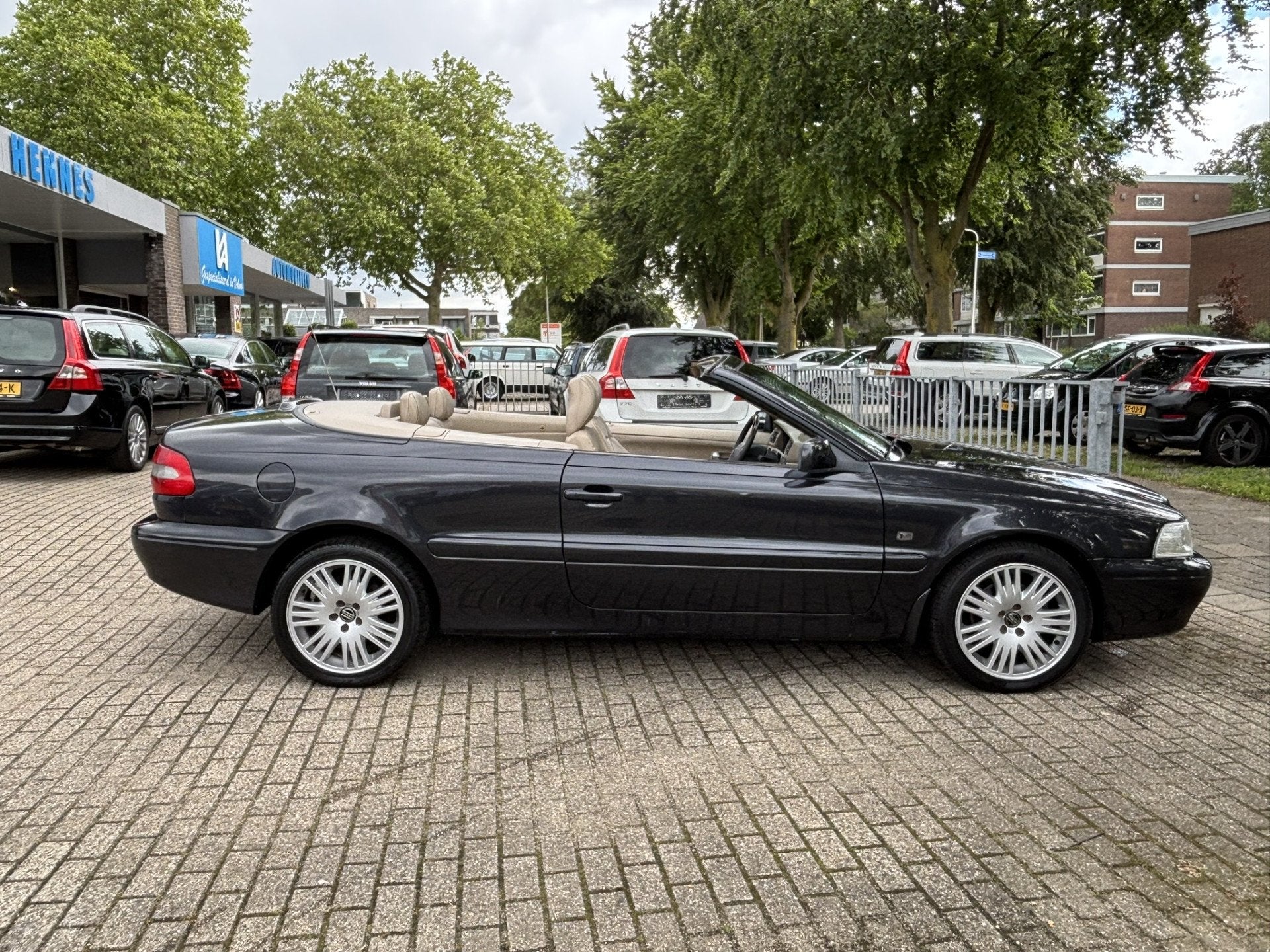 Volvo C70 Convertible 2.3 T5 240pk Luxury (bj 2000), foto 2