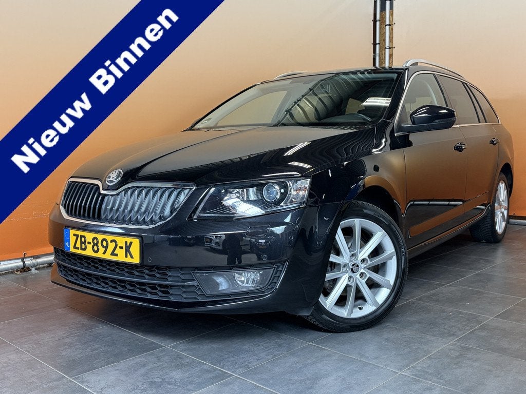 Skoda Octavia Combi 1.4 TSI Greentech Elegance Businessline, Auto's, Voorwielaandrijving, Euro 5, Gebruikt, 4 cilinders