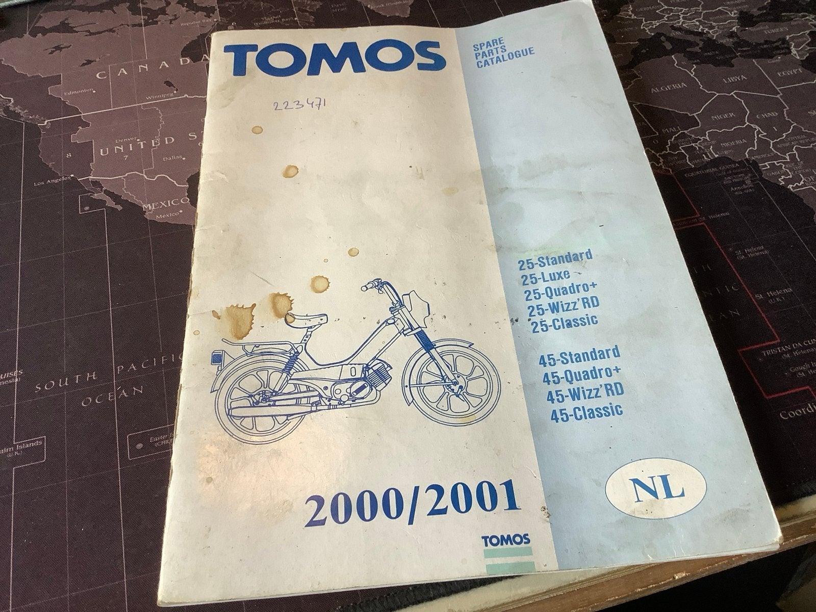 Tomos Onderdelencatalogus 2000/2001, Verzenden, Zo goed als nieuw