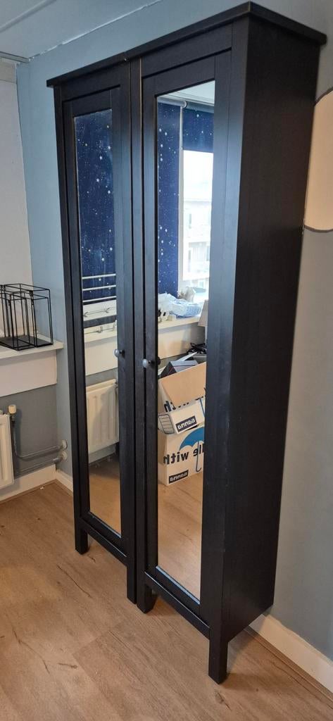 2 HEMNES Ikea kasten zwart/donker, links en rechts, Ophalen, 50 tot 100 cm, Kast met spiegel en plankjes, 150 tot 200 cm