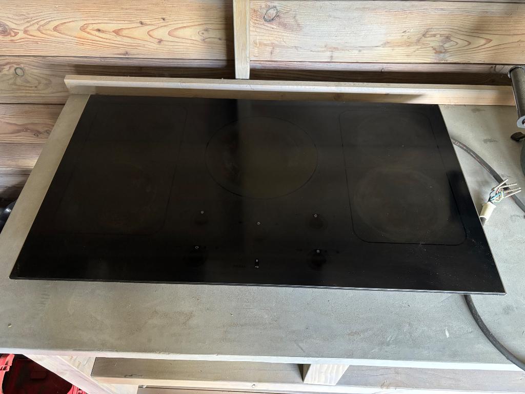 Inductiekookplaat ATAG, Witgoed en Apparatuur, Kookplaten, Gebruikt, Inbouw, Inductie, 5 kookzones of meer, Ophalen