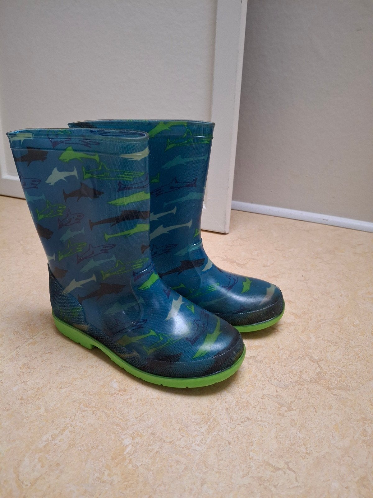 Kinder regenlaarzen met haaienprint, maat 33, Ophalen, Gebruikt, Jongen of Meisje, Laarzen