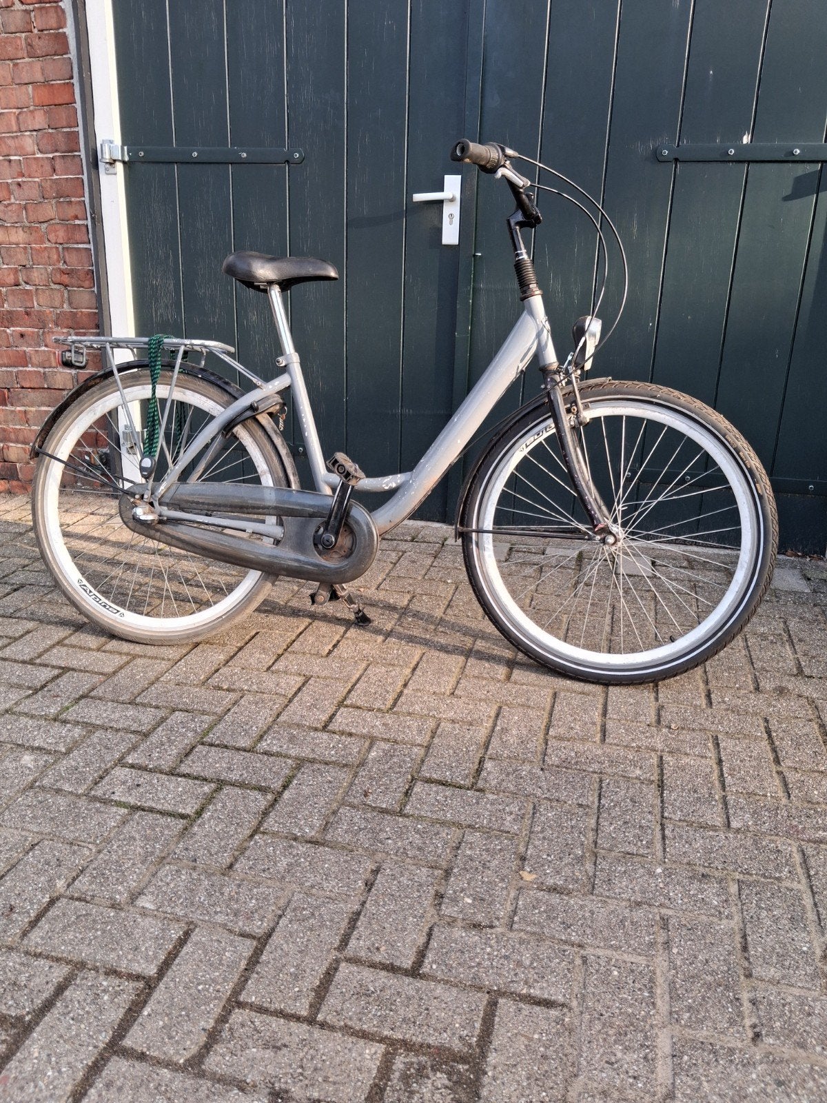 26 inch meisjes dames fiets grijs 3 versnellingen, Fietsen en Brommers, Ophalen, Gebruikt, 20 inch of meer, Versnellingen