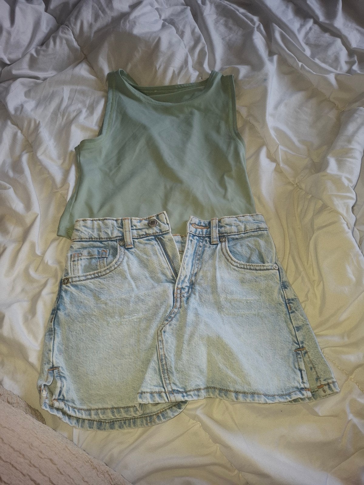 Lichtgroene top en spijkerrokje set maat 128, Kleding | Dames, Rokken, Ophalen of Verzenden, Onbekend, Maat 36 (S), Gedragen