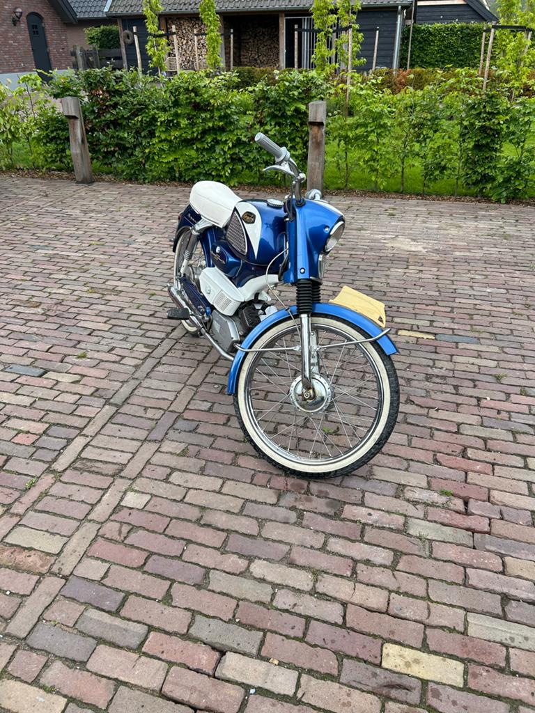 Mooie Sparta grand sport uit 1967, Fietsen en Brommers, Brommers | Oldtimers, Sparta, Maximaal 45 km/u, Ophalen