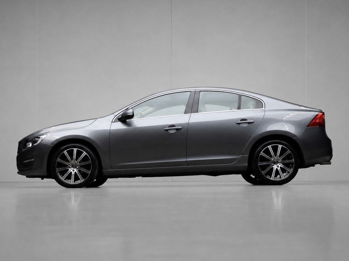 Volvo S60 2.0 T4 Summum Sport (SCHUIFDAK,NAVI,CAMERA,STOEL/S, Auto's, Automatische klimaatregeling, Euro 6, 1969 cc, S60