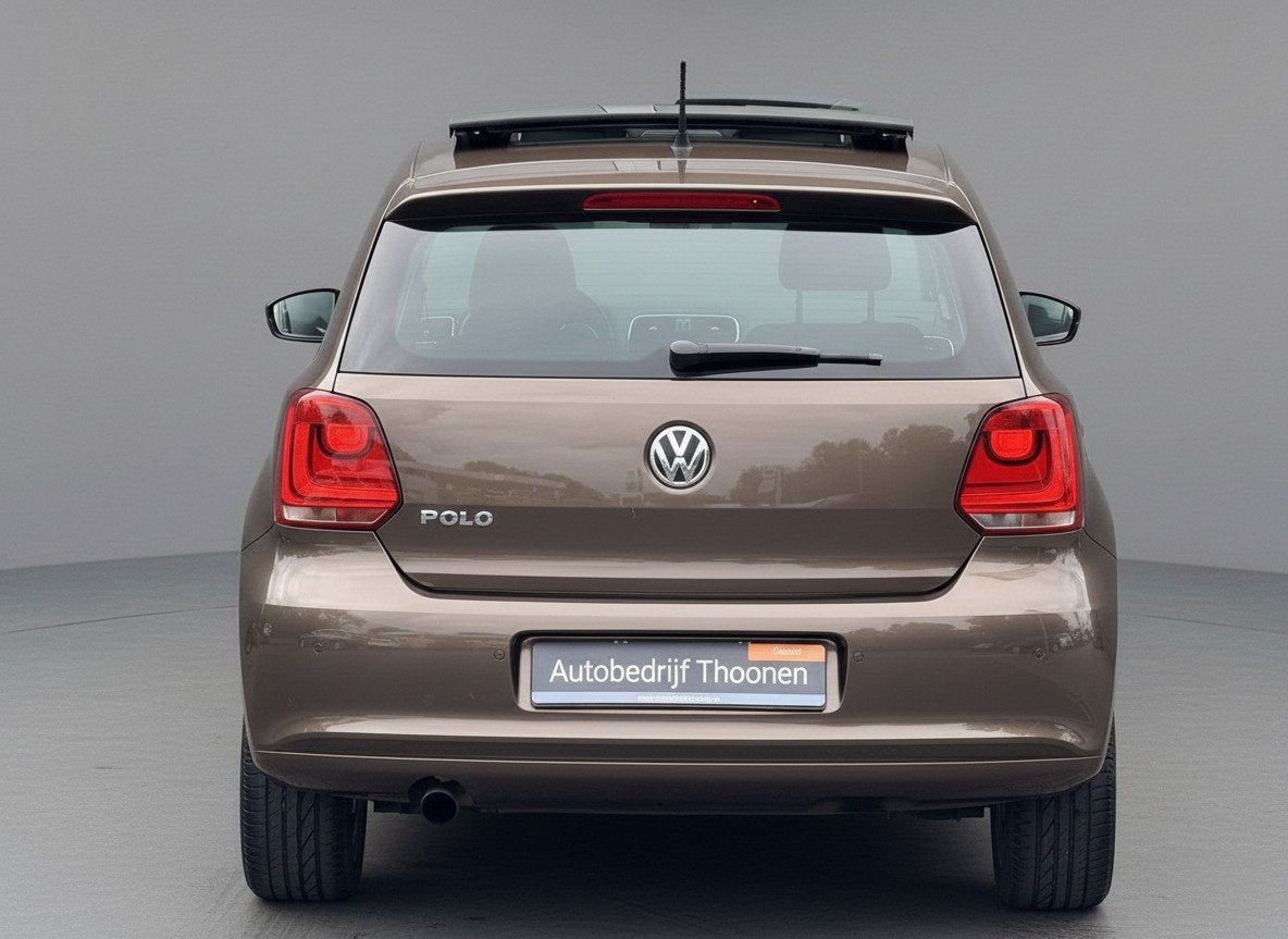 Volkswagen Polo 1.2 TSI Style (bj 2012), Voorwielaandrijving, Stof, Bruin, 988 kg