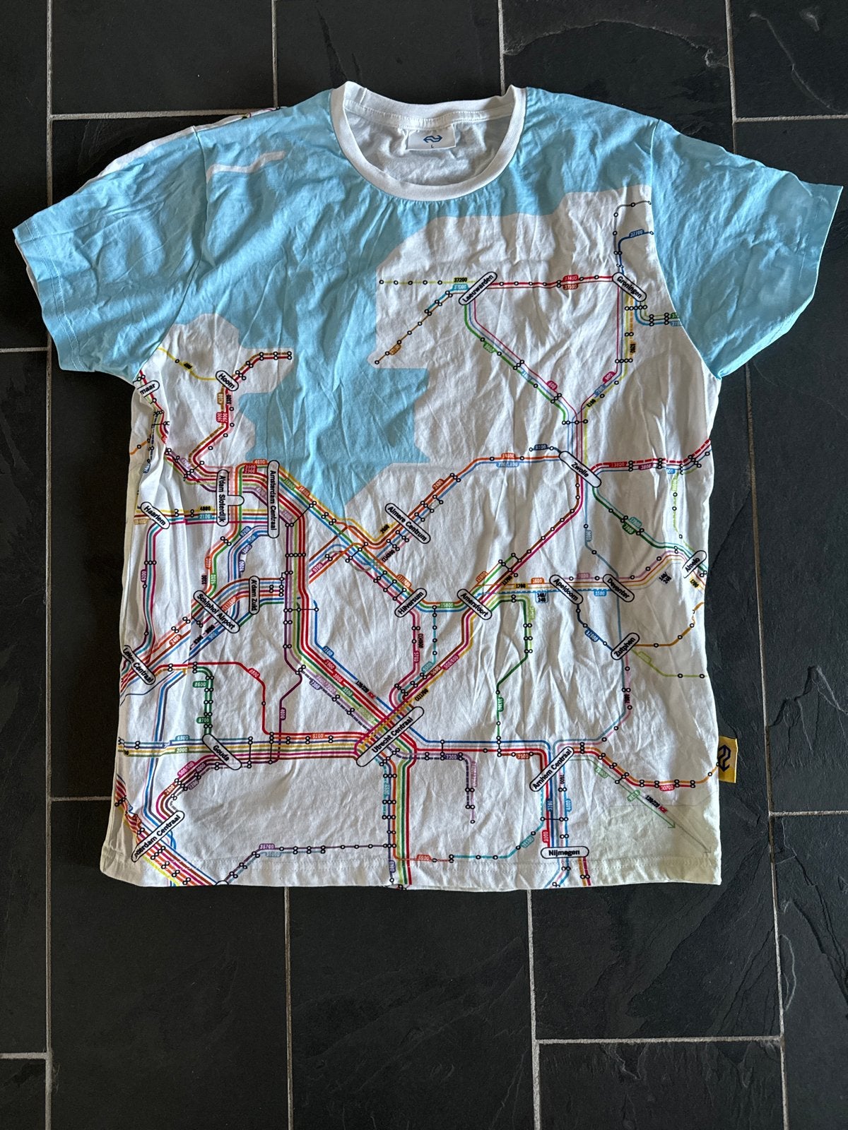 T-shirt NS treinroutes maat L - Nieuw, Overige merken, Gelijkstroom of Wisselstroom, Overige typen, Nieuw