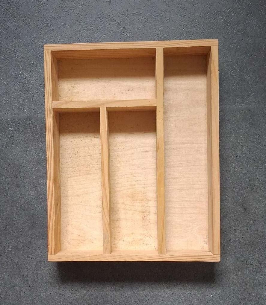 Houten BESTEKBAK. Afmeting 31 x 24,5 x 5 cm, Overige typen, Ophalen of Verzenden, Zo goed als nieuw, Hout
