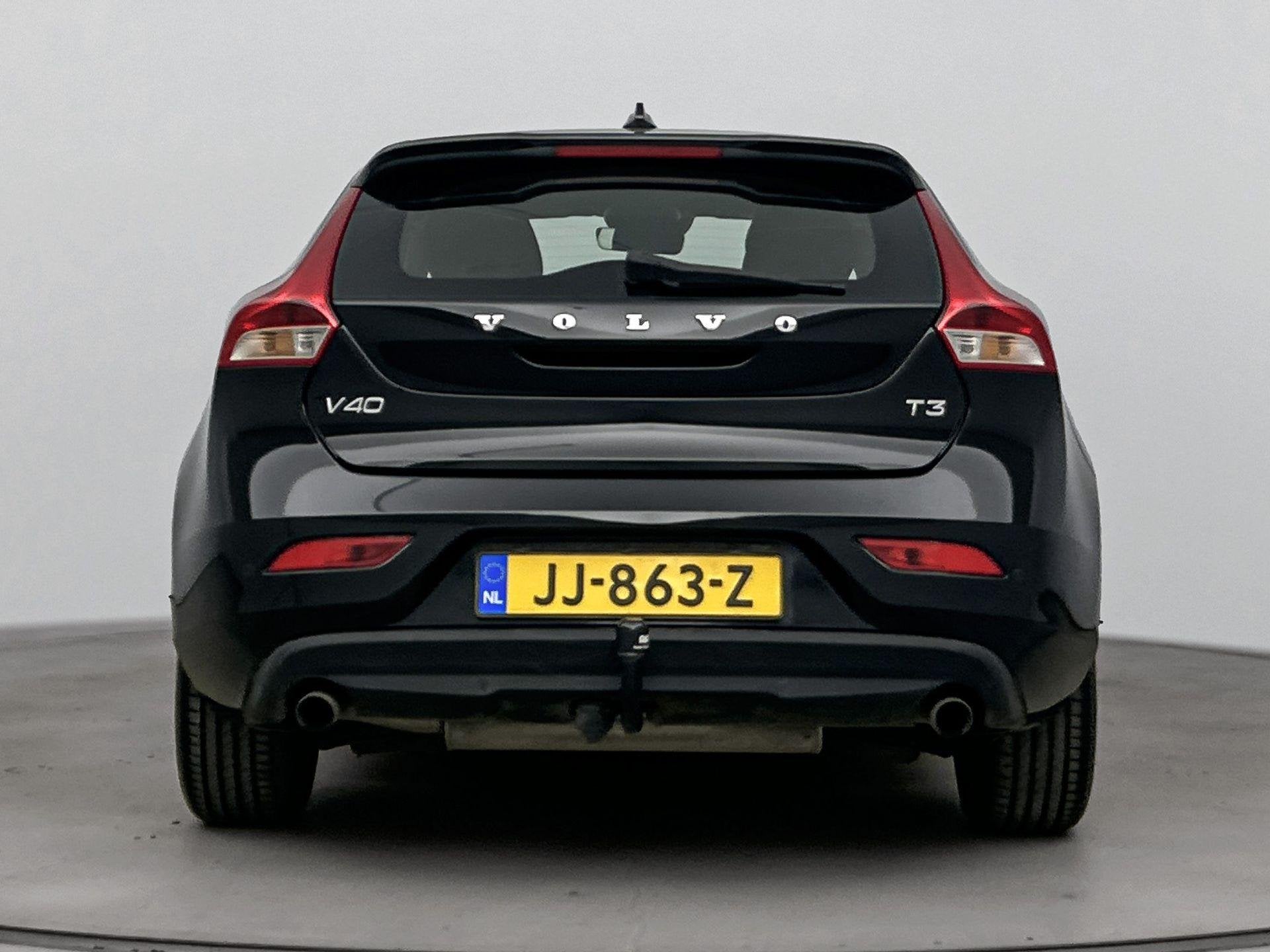 Volvo V40 2.0 T3 Nordic+ 153PK | Trekhaak 1500KG | Navigatie, Gebruikt, Euro 6, Leder en Stof, Zwart