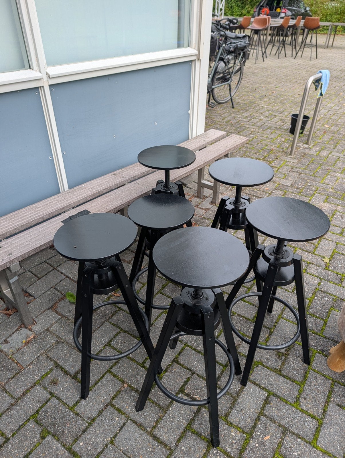 Zwarte houten barkrukken, zithoogte verstelbaar