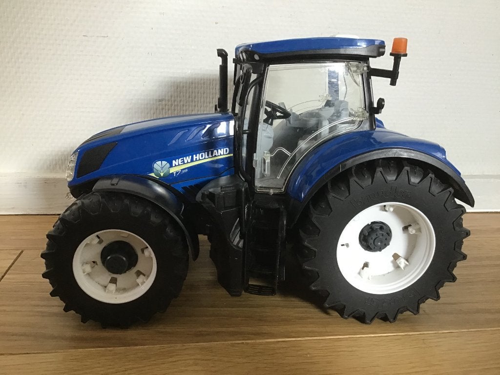 New Holland  trekker Bruder T7 315, Ophalen of Verzenden, Gebruikt
