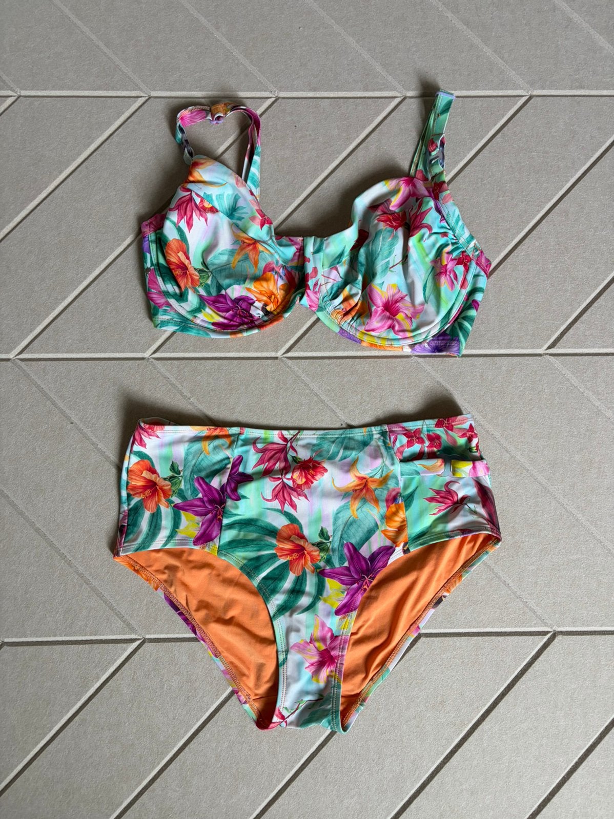 Livera bikini - maat 40 & 38FG, Kleding | Dames, Ophalen of Verzenden, Zo goed als nieuw, Blauw, Bikini