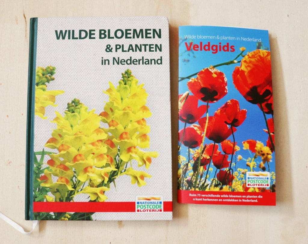 Wilde bloemen & planten in Nederland + veldgids (set), Bloemen, Planten en Bomen, Postcodeloterij, Nieuw, Ophalen of Verzenden