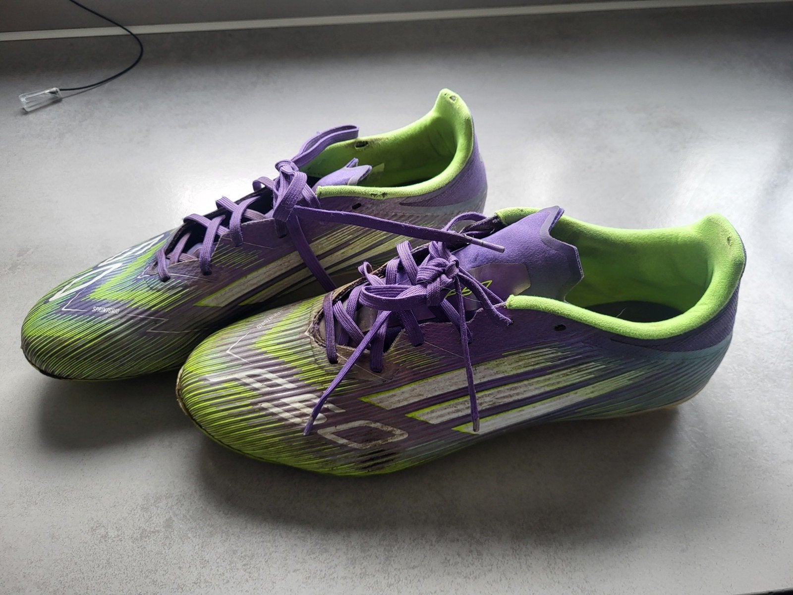 Adidas voetbalschoenen - Maat 45 1/3, Maat XS of kleiner, Ophalen of Verzenden, Gebruikt, Schoenen