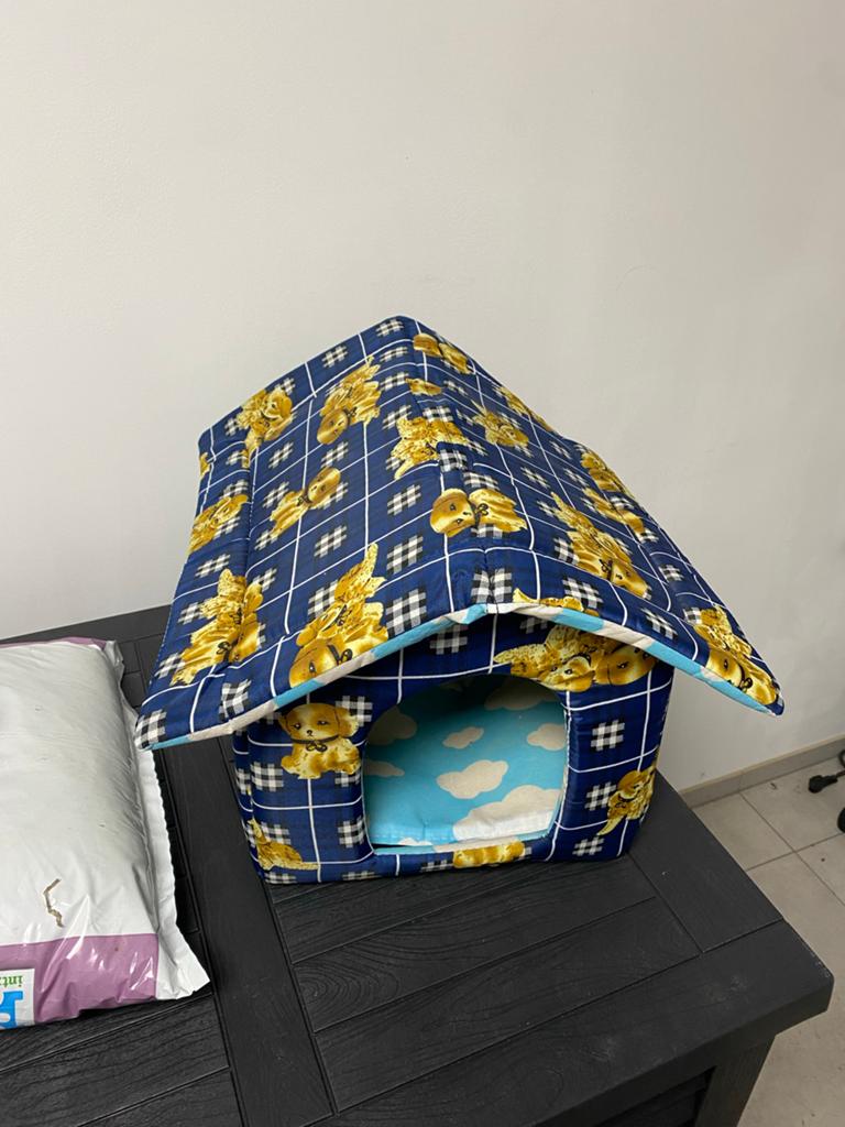 Kat/ honden huisje stof met hengsel, Dieren en Toebehoren, Ophalen, Zo goed als nieuw