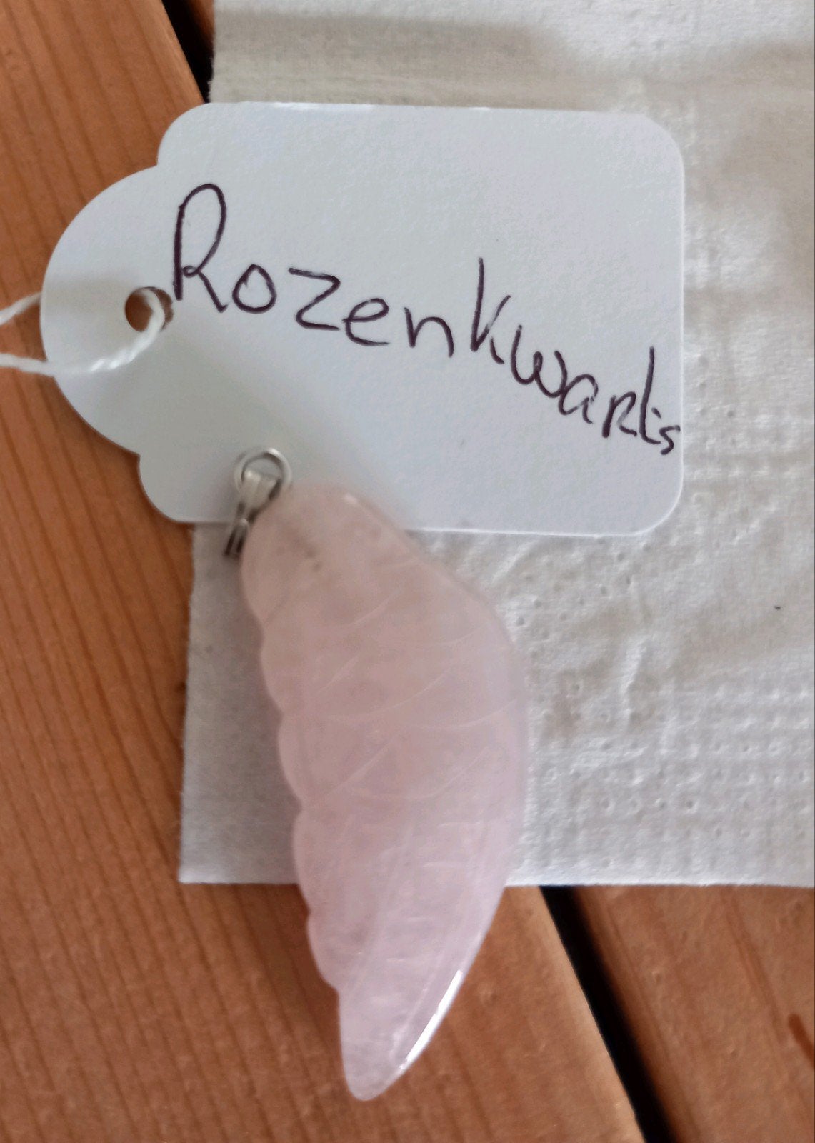 Rozenkwarts hangertje, Ophalen of Verzenden, Nieuw