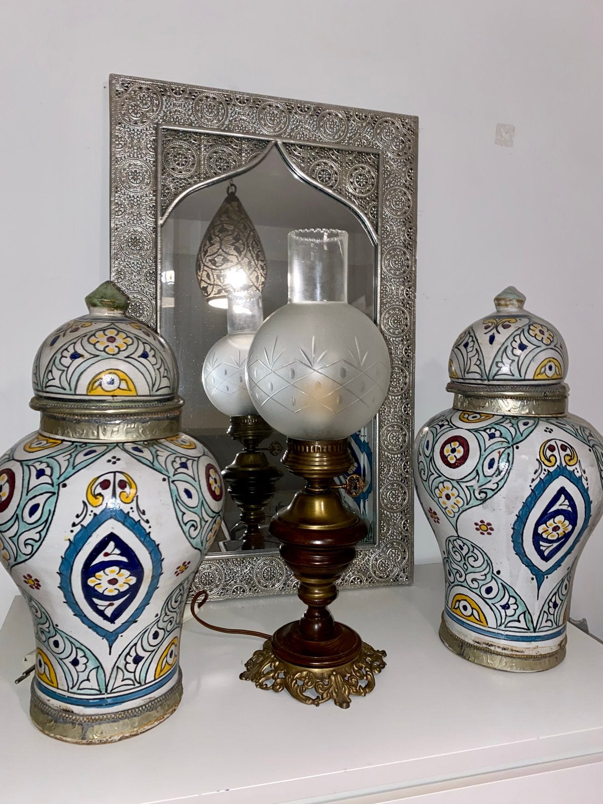 Prachtige vintage hout met ijzeren tafellamp olielamp ZGAN!, Ophalen of Verzenden