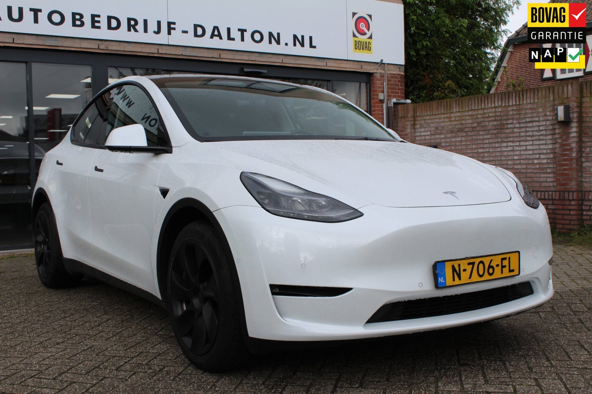 Tesla Model Y Long Range AWD 75 kWh SOH 93,2 % 1e EIG / AUTO, Auto's, Automaat, Gebruikt, Zwart, Wit