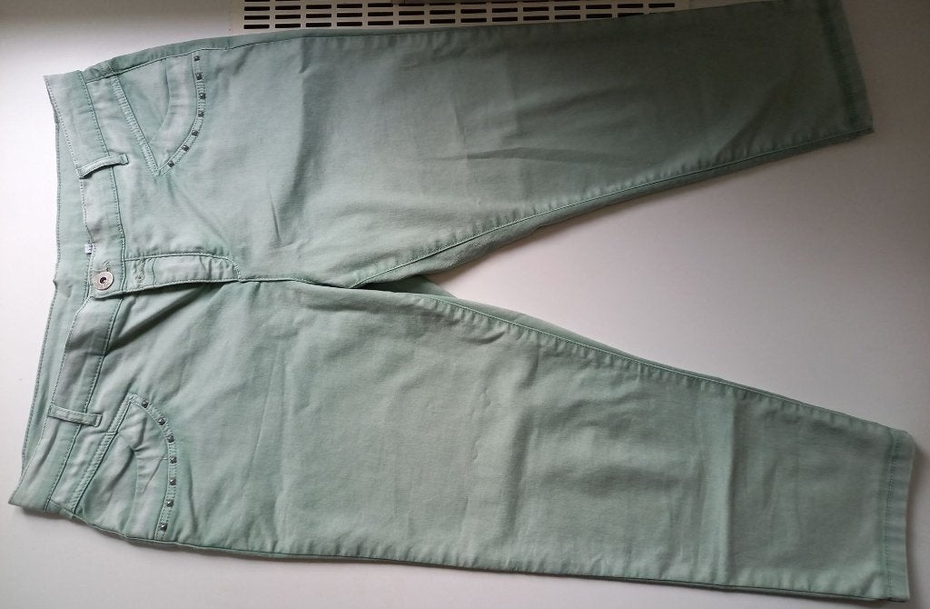 DREAMSTAR leuke groene capri broek, maat 44-46, Dreamstar, Verzenden, Maat 42/44 (L), Zo goed als nieuw