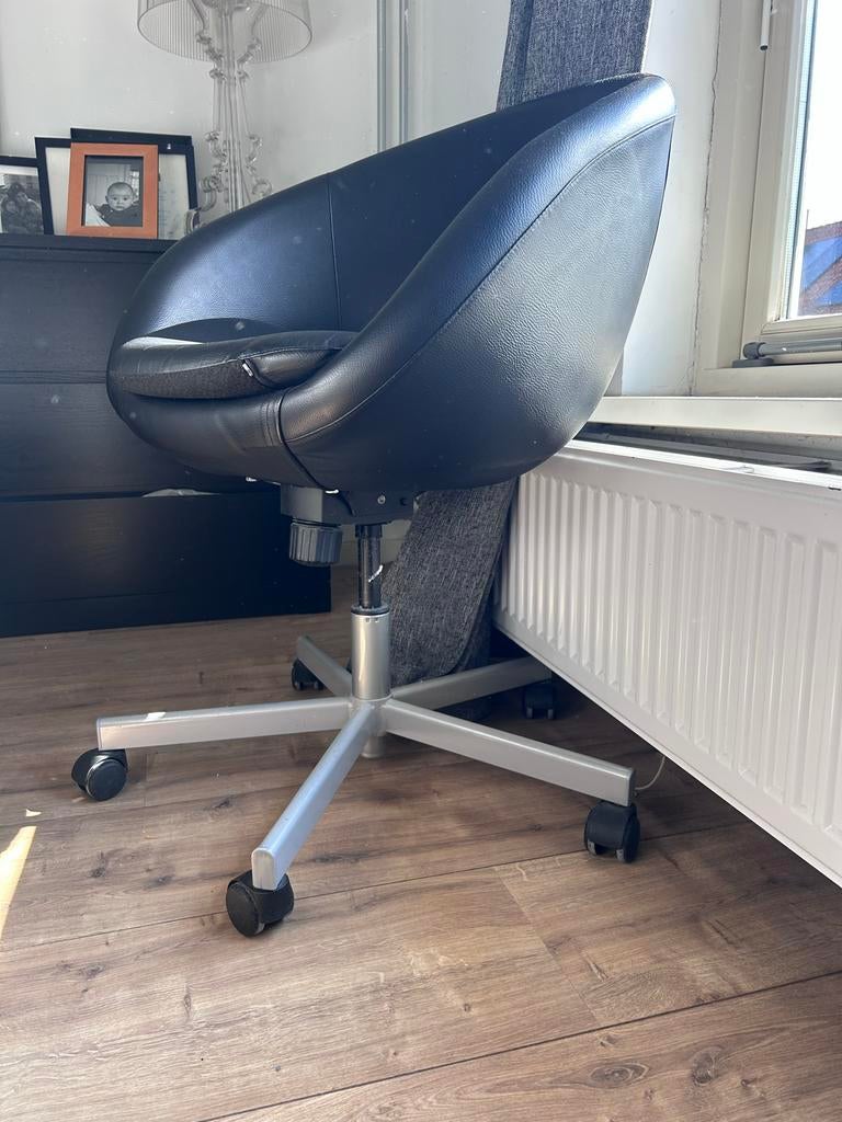 2x Skruvsta Bureaustoel Zwart op Wielen, Ophalen of Verzenden, Gebruikt, Zwart, Bureaustoel