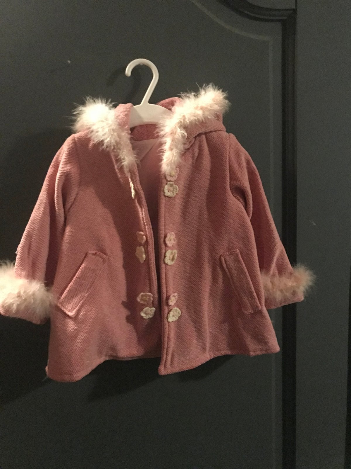 Roze babyjasje met bontkraag en bloemknoopjes 80-86, Ophalen, Zo goed als nieuw, Meisje