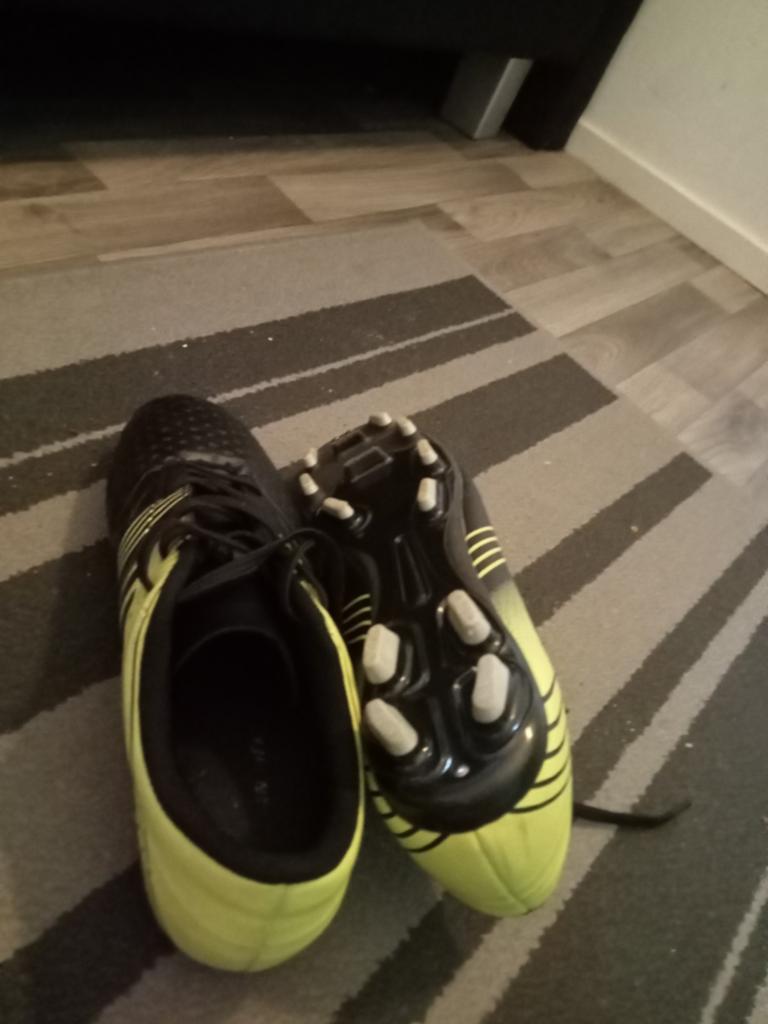 Voetbal schoenen Panther zwart groen maat 39, Maat XS of kleiner, Ophalen of Verzenden, Zo goed als nieuw, Schoenen
