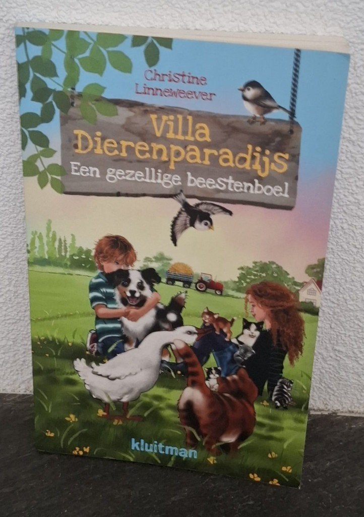 Villa Dierenparadijs - Een gezellige Beestenboel, Ophalen of Verzenden, Zo goed als nieuw, Fictie algemeen