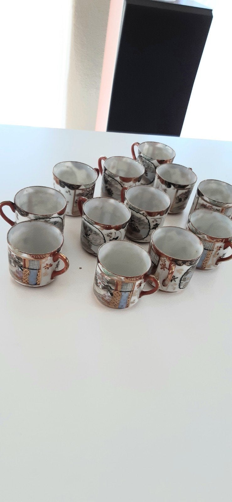 12 oude japanse mini kopjes porselein ca  H 4,5cm, Ophalen