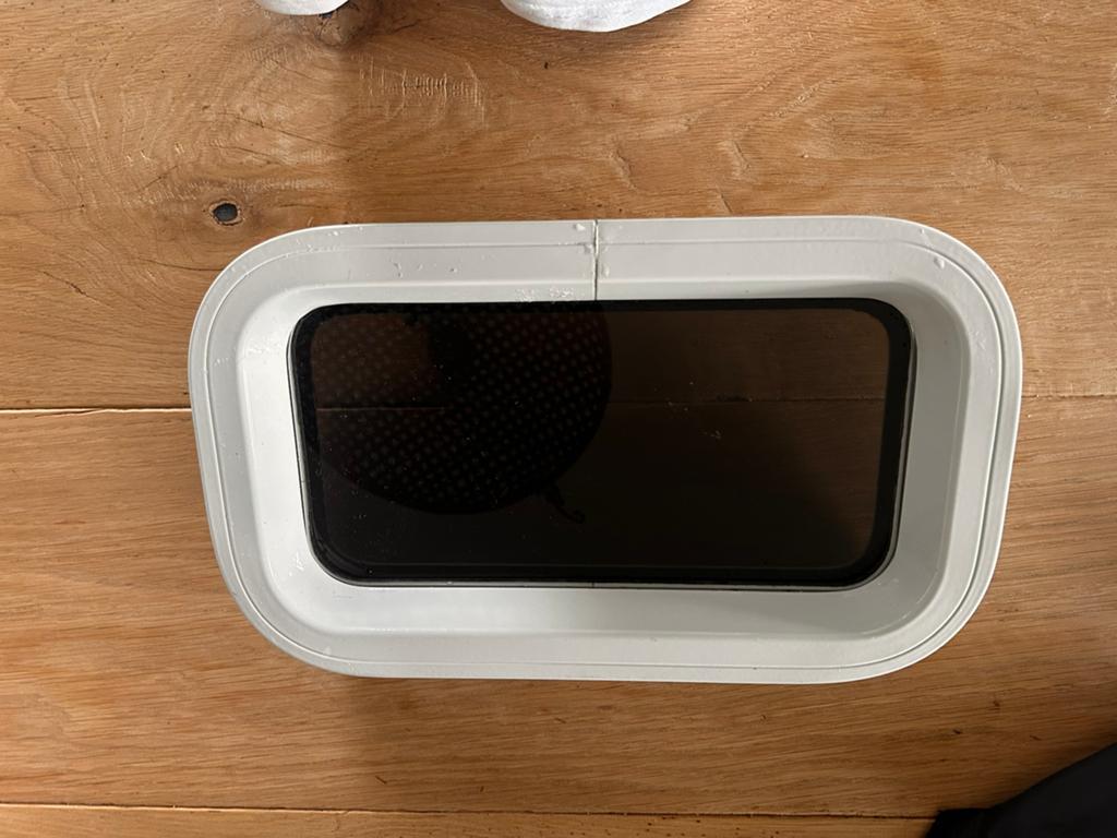 Patrijspoort inbouwmaat 21x cm 37 cm kan worden geopend, Ophalen of Verzenden, Zo goed als nieuw, Dekbeslag, Zeilboot of Motorboot