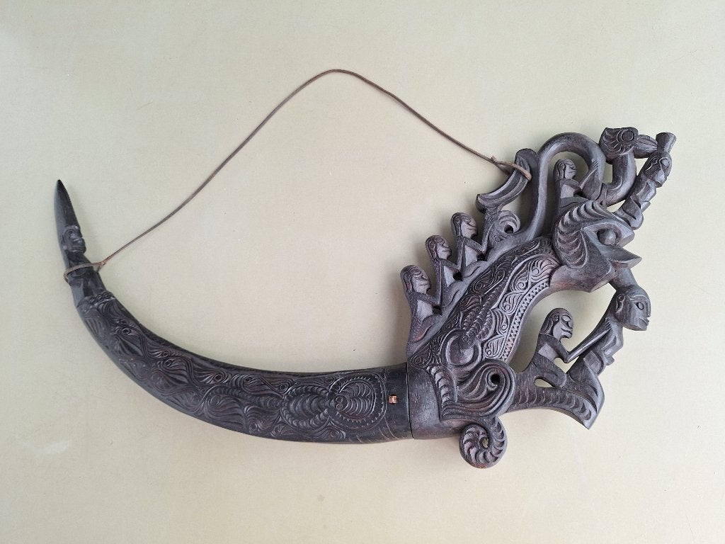 grote naga morsarang medicijnhouder Batak Sumatra tribal art, Hout, Bruin, Ophalen of Verzenden, Indonesië