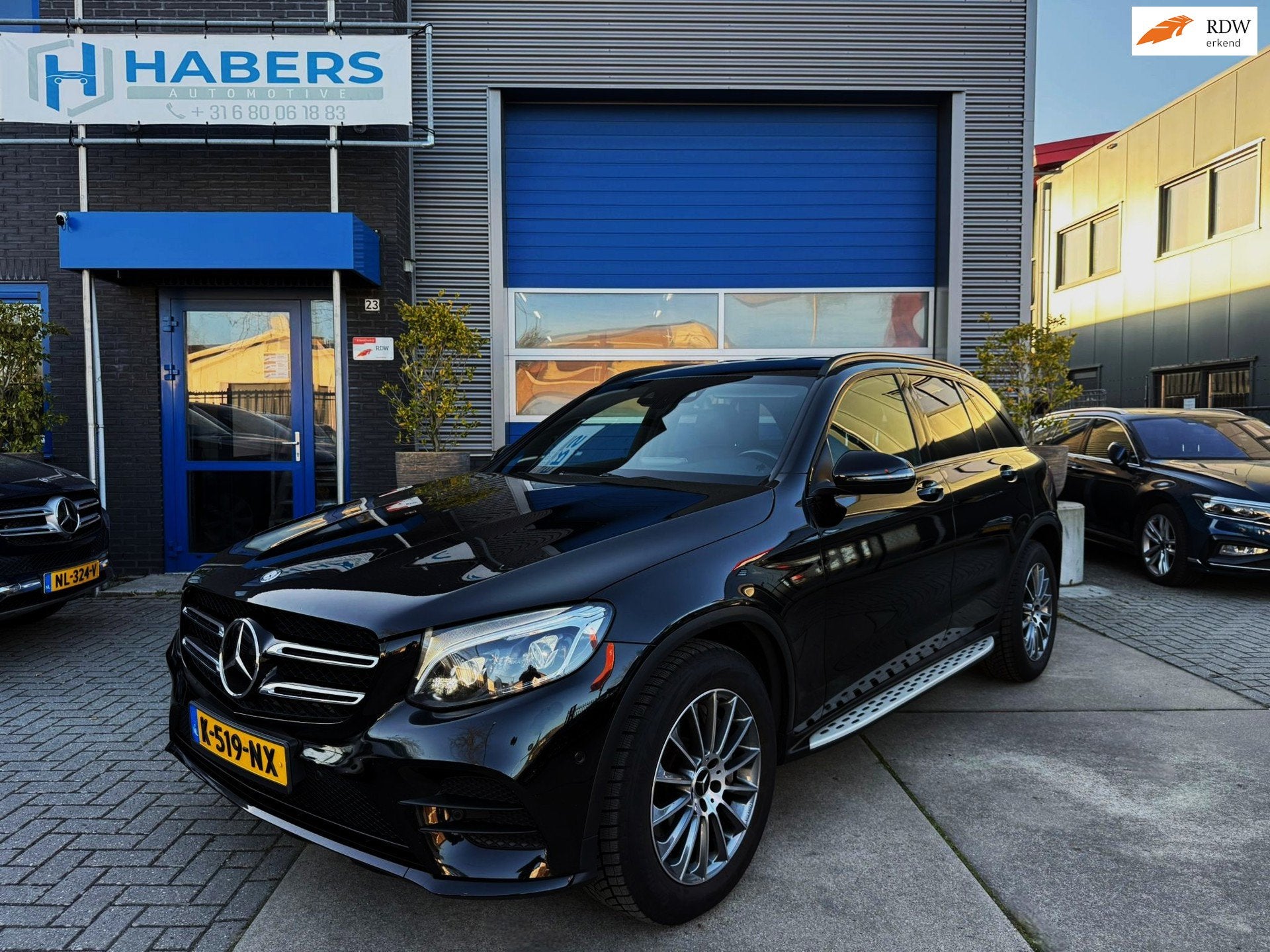 Mercedes-Benz GLC-klasse 250 4MATIC Edition1|Full Led|211PK|, Auto's, Automaat, Dealer onderhouden, 4 cilinders, Zwart