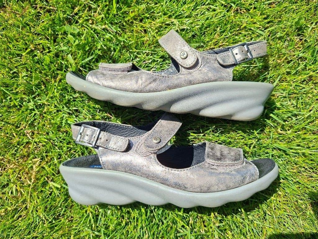 Mooie zilverkleurige Wolky sandalen maat 40, Kleding | Dames, Schoenen, Wolky, Overige kleuren, Gedragen, Sandalen of Muiltjes