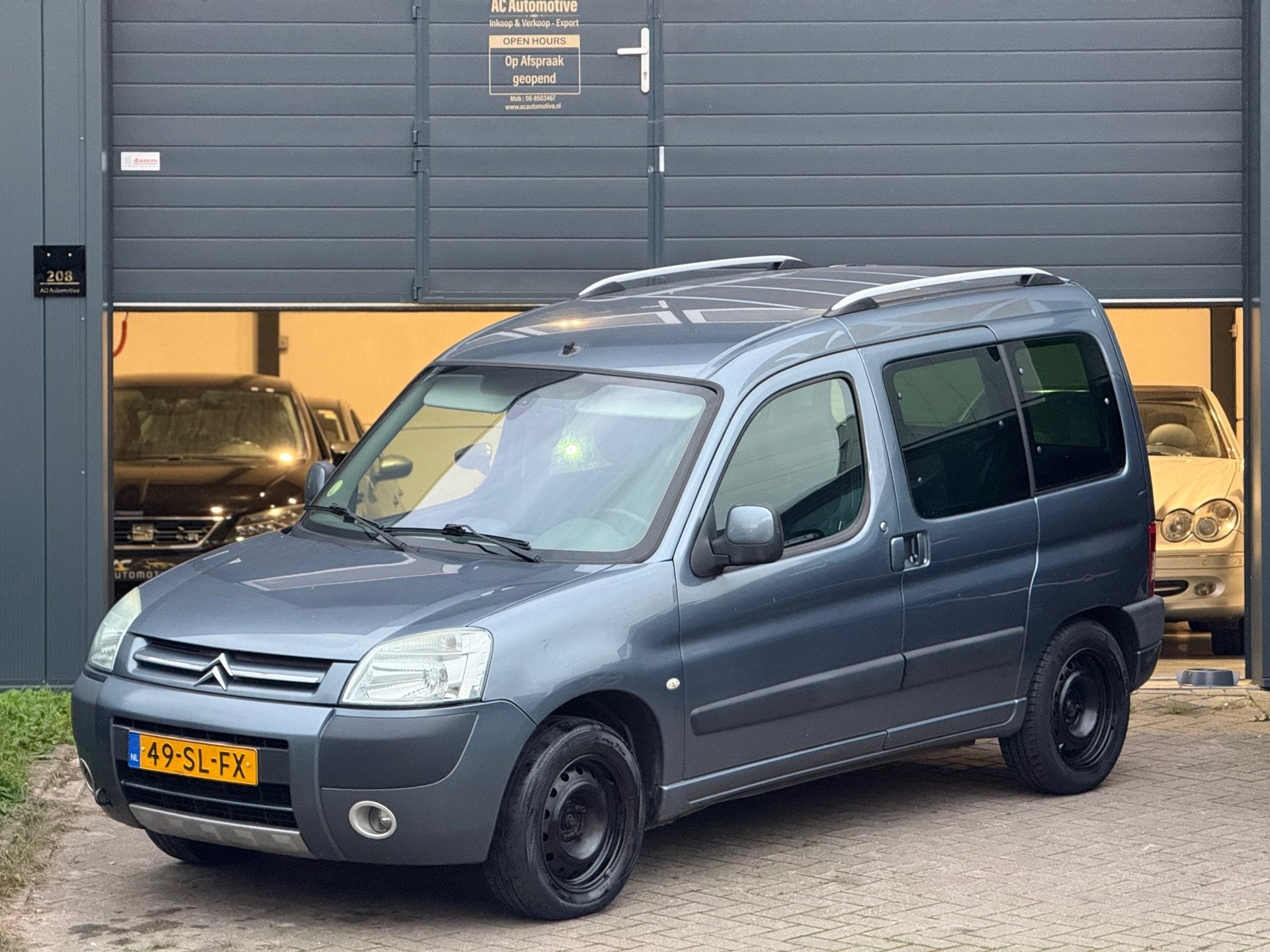 Citroen Berlingo 1.6i 16V X-TR Airco/Trekhaak, Auto's, Stof, Gebruikt, Origineel Nederlands, Handgeschakeld