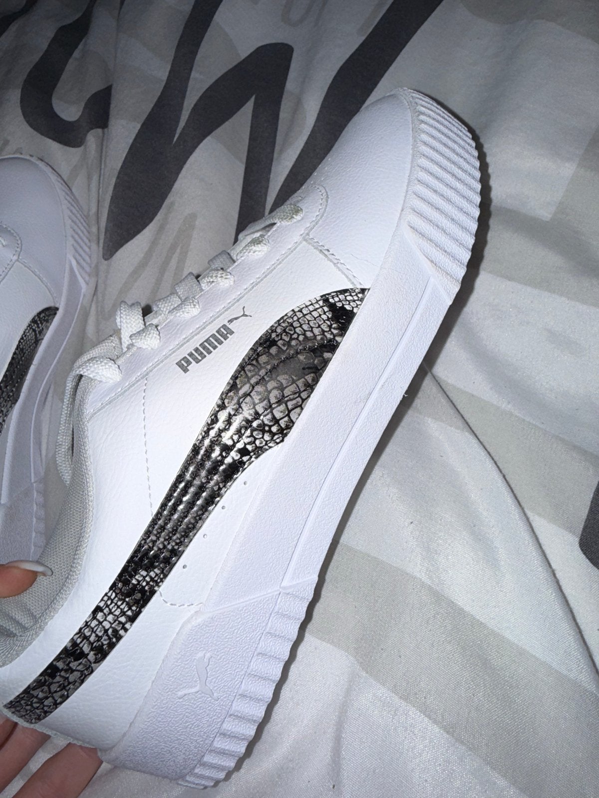 Nieuwe Puma Carina sneakers met soft foam - Maat 41, Ophalen, Nieuw, Wit, Sneakers of Gympen