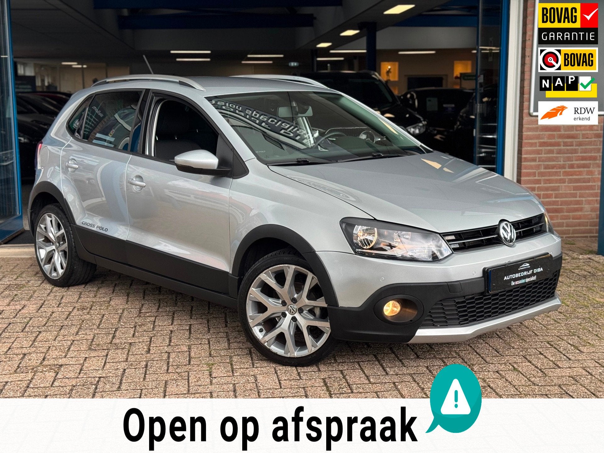 Volkswagen Polo 1.2 TSI Cross 5drs 2016 NAVI CLIMA NAP!, Stof, Gebruikt, Origineel Nederlands, Bedrijf